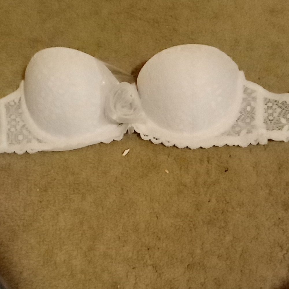 Strapless bra